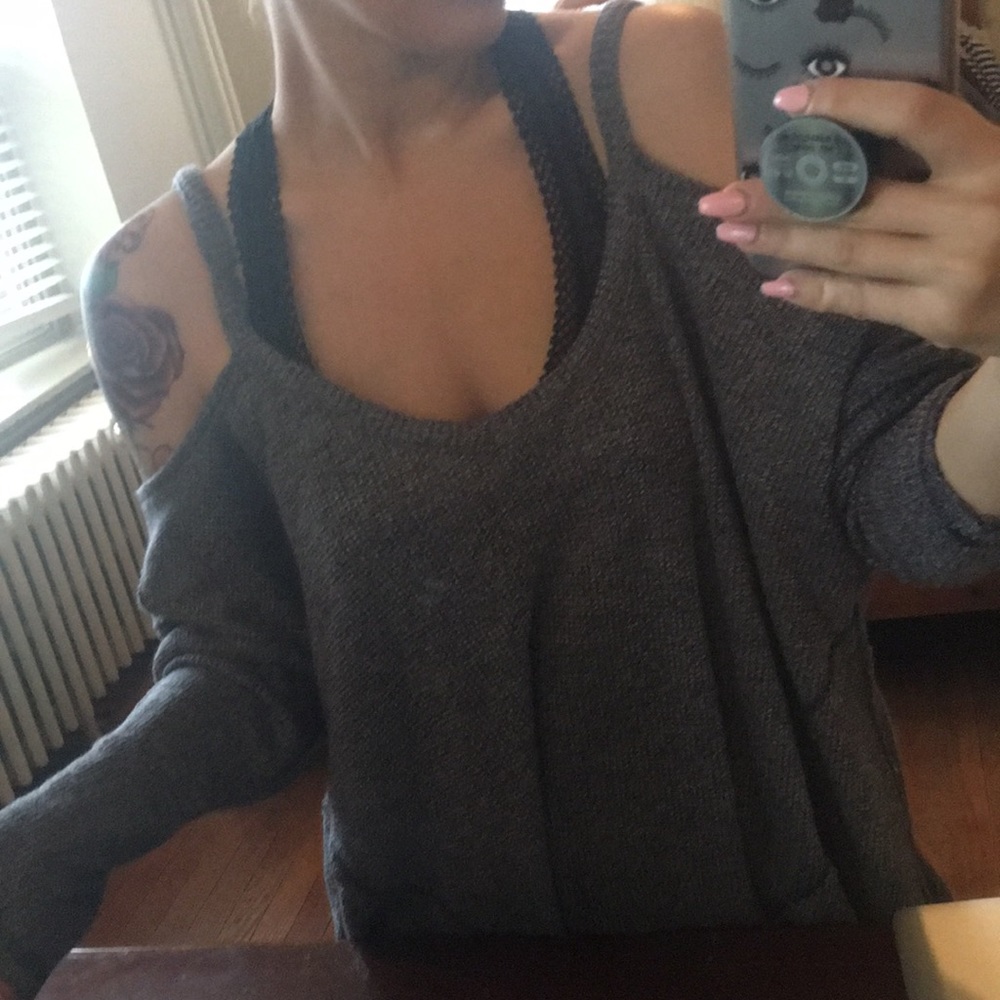 🌿 anthropologie deletta cold shoulder knit top